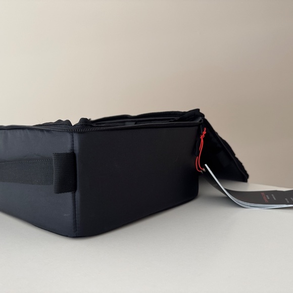 Wandrd Medium Camera Cube - Picture 15 of 16